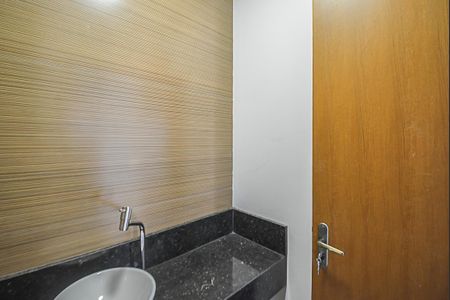Casa à venda com 150m², 3 quartos e 4 vagasLavabo