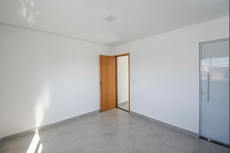 Casa à venda com 150m², 3 quartos e 4 vagasQuarto Suíte