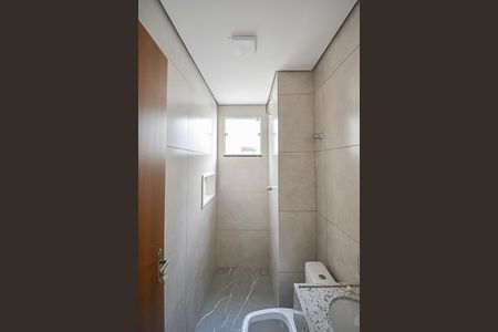 Casa à venda com 150m², 3 quartos e 4 vagasBanheiro da Suíte 2