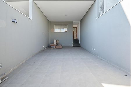 Casa à venda com 150m², 3 quartos e 4 vagasGaragem