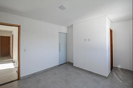 Casa à venda com 150m², 3 quartos e 4 vagasQuarto Suíte