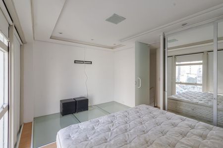 Suíte de apartamento para alugar com 1 quarto, 52m² em Vila Nova Conceição, São Paulo