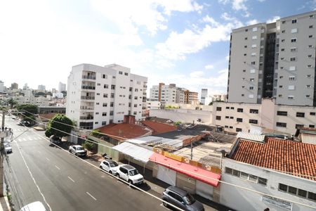 Vista de apartamento para alugar com 3 quartos, 45m² em Santa Maria, Uberlândia