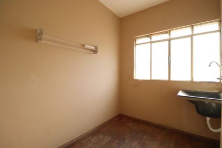 Apartamento para alugar com 45m², 3 quartos e 1 vagaÁrea de Serviço