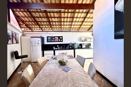 Apartamento à venda com 140m², 3 quartos e 4 vagas