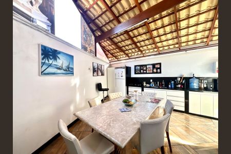Apartamento à venda com 140m², 3 quartos e 4 vagas