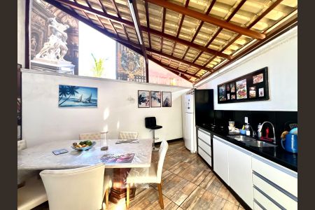 Apartamento à venda com 140m², 3 quartos e 4 vagas