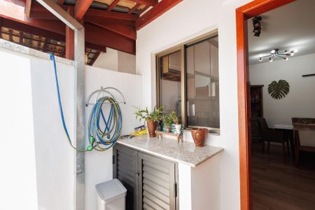 Casa de condomínio para alugar com 96m², 3 quartos e 1 vagaÁrea de Serviço