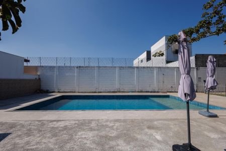 Casa de condomínio para alugar com 96m², 3 quartos e 1 vagaÁrea comum - Piscina