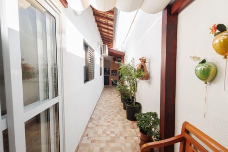 Casa de condomínio para alugar com 96m², 3 quartos e 1 vagaCorredor lateral