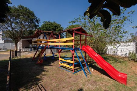 Casa de condomínio para alugar com 96m², 3 quartos e 1 vagaÁrea comum - Playground