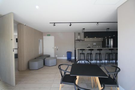 Apartamento para alugar com 50m², 2 quartos e 1 vagaÁrea comum - Salão de festas