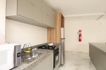 Apartamento para alugar com 33m², 1 quarto e sem vagaÁrea comum - Salão de festas