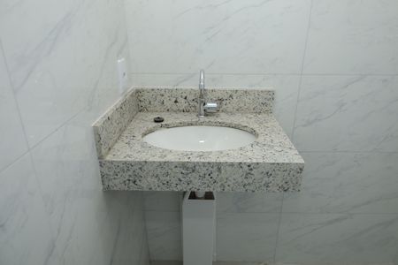 Apartamento para alugar com 33m², 1 quarto e sem vagaBanheiro
