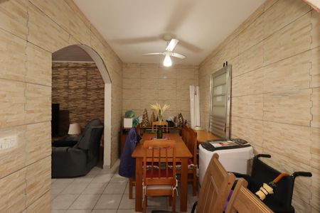 Casa à venda com 105m², 1 quarto e 1 vagaSala de Jantar