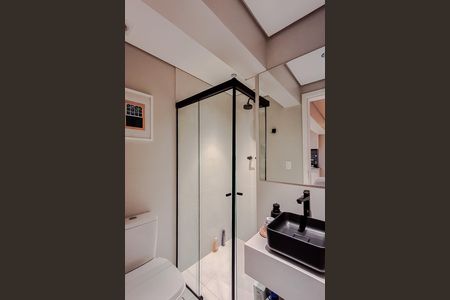 Apartamento à venda com 110m², 2 quartos e 2 vagas Apartamento à venda com 110m², 2 quartos e 2 vagasBanheiro (Piso Superior)