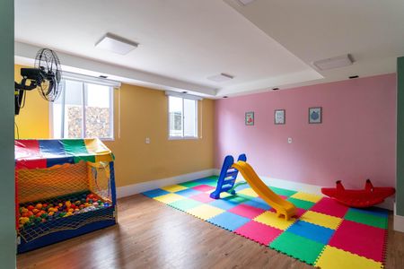 Apartamento à venda com 31m², 2 quartos e sem vagaÁrea comum