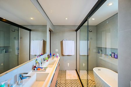 Apartamento para alugar com 211m², 3 quartos e 3 vagasBanheiro da Suíte  3