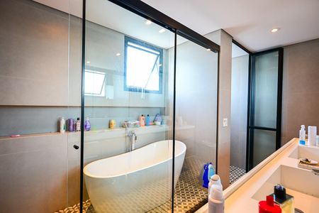 Apartamento para alugar com 211m², 3 quartos e 3 vagasBanheiro da Suíte  3