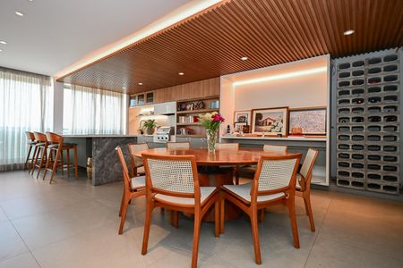Apartamento para alugar com 211m², 3 quartos e 3 vagasSala de Jantar