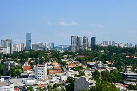 Apartamento para alugar com 211m², 3 quartos e 3 vagasVista