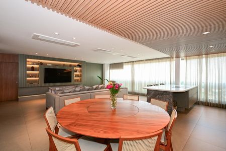 Sala de apartamento para alugar com 3 quartos, 211m² em Real Parque, São Paulo