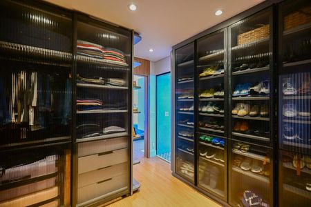 Apartamento para alugar com 211m², 3 quartos e 3 vagasArmário da Suíte  3