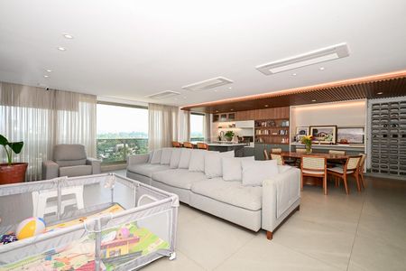 Sala de apartamento para alugar com 3 quartos, 211m² em Real Parque, São Paulo