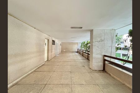 Apartamento à venda com 170m², 3 quartos e 2 vagasÁrea comum - salão/playground