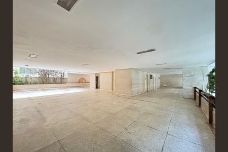 Apartamento à venda com 170m², 3 quartos e 2 vagasÁrea comum - salão/playground