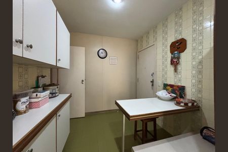 Apartamento à venda com 170m², 3 quartos e 2 vagasCozinha