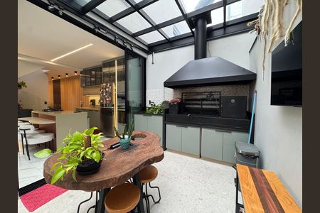Casa à venda com 140m², 3 quartos e 4 vagas Casa à venda com 140m², 3 quartos e 4 vagasÁrea gourmet