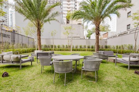 Studio para alugar com 28m², 1 quarto e sem vaga Studio para alugar com 28m², 1 quarto e sem vagaÁrea externa