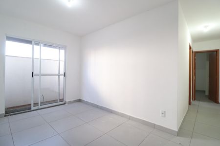 Sala de apartamento para alugar com 2 quartos, 61m² em Umuarama, Uberlândia
