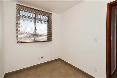 Apartamento à venda com 67m², 3 quartos e 1 vagaQuarto 2