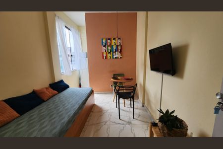 Sala  de apartamento para alugar com 1 quarto, 30m² em Centro, Salvador
