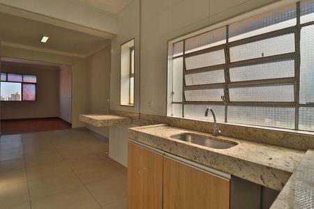Apartamento para alugar com 115m², 3 quartos e sem vagaCozinha