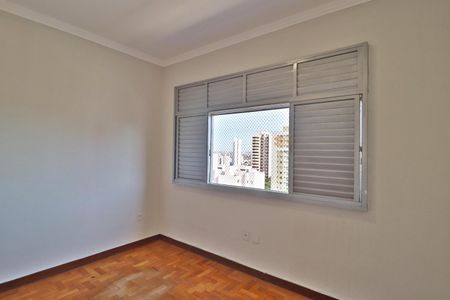 Apartamento para alugar com 115m², 3 quartos e sem vagaQuarto 2