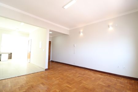Apartamento para alugar com 115m², 3 quartos e sem vagaSala