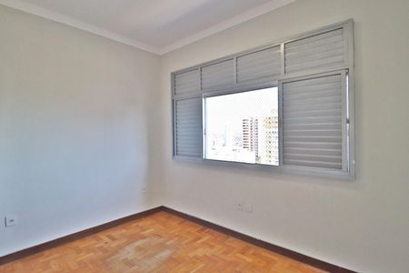 Apartamento para alugar com 115m², 3 quartos e sem vagaQuarto 2