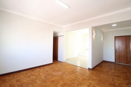 Apartamento para alugar com 115m², 3 quartos e sem vagaSala