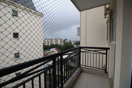 Apartamento para alugar com 68m², 2 quartos e 1 vagaSala - Varanda