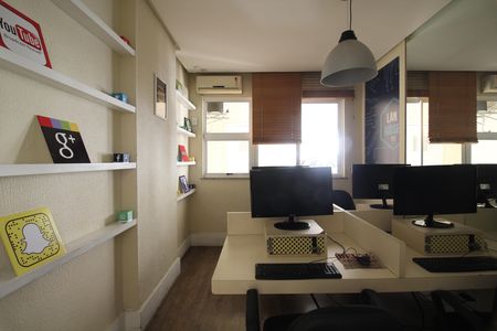 Apartamento para alugar com 68m², 2 quartos e 1 vagaÁrea Comum
