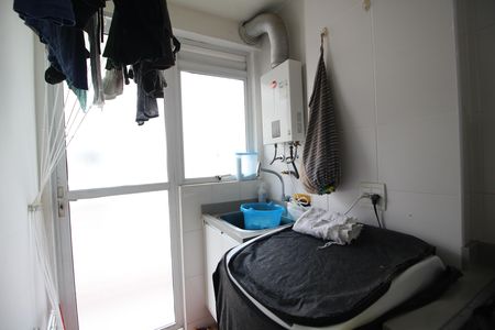 Apartamento para alugar com 68m², 2 quartos e 1 vagaÁrea de Serviço