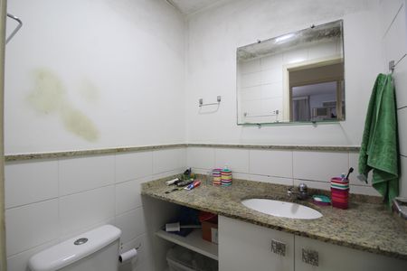 Apartamento para alugar com 68m², 2 quartos e 1 vagaBanheiro Social