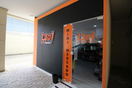 Apartamento para alugar com 68m², 2 quartos e 1 vagaÁrea Comum