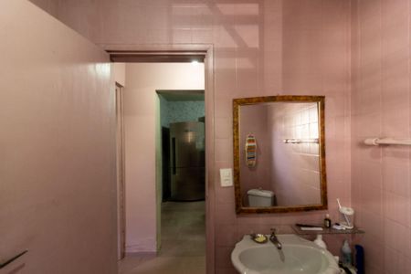 Casa para alugar com 200m², 5 quartos e 2 vagasBanheiro Social 1