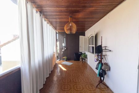 Casa para alugar com 200m², 5 quartos e 2 vagasSala 1 Varanda 