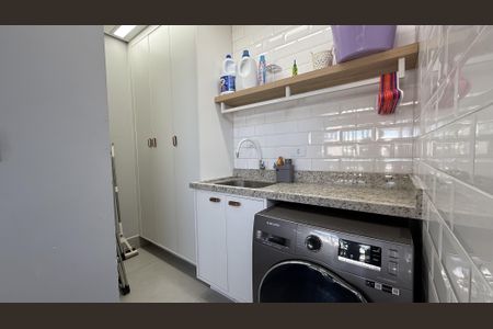 Apartamento à venda com 112m², 2 quartos e 2 vagasÁrea de Serviço