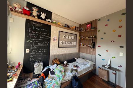 Apartamento à venda com 200m², 3 quartos e 4 vagasSuíte 2